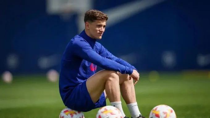 沙巴体育平台-马卡：加维开始进行场地训练，约10天后将重新随队训练